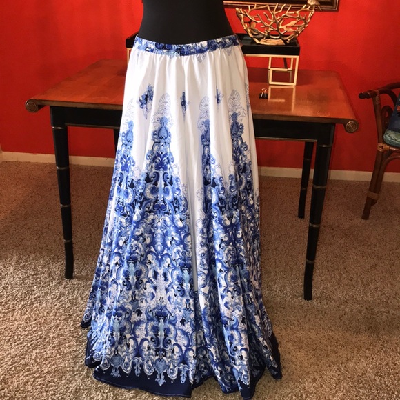 cupio maxi skirt